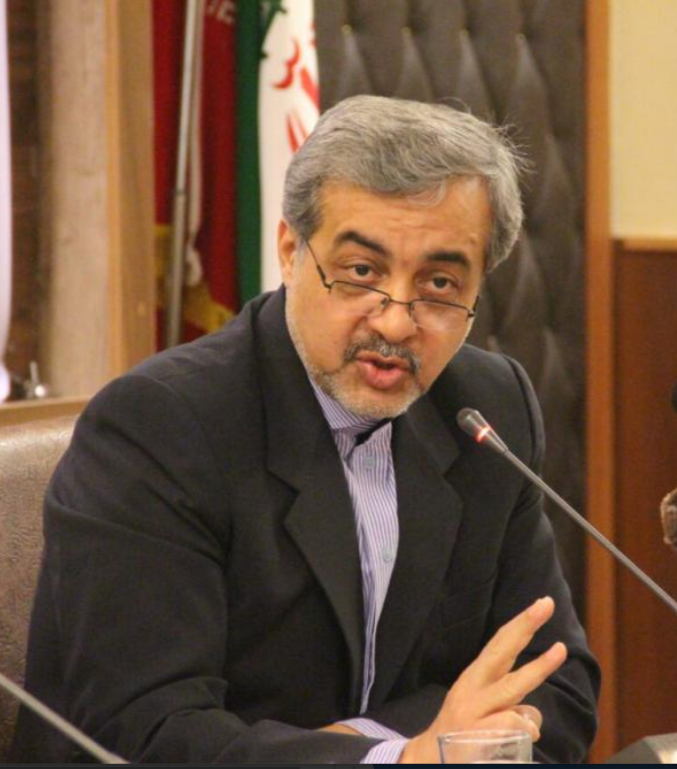 فرماندار لاهیجان در نشست صمیمی با خبرنگاران گفت: حل مشکلات با چایخواران پس از حل مشکلات با چایکاران