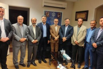 دیدار اعضای شورا و سرپرست شهرداری رشت با مدیرکل تامین اجتماعی استان گیلان